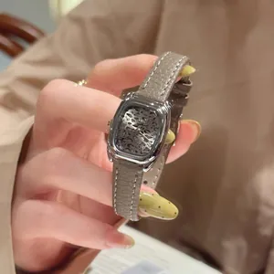 Reloj Cuadrado Vintage Estampado Leopardo para Mujer Retro Estilo Maillard Cuarzo Caja Aleación Correa Cuero Moda