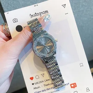 IBSO Reloj de Cuarzo de Lujo para Mujer Correa de Aleación Plateada Bisel con Diamantes de Imitación Elegante Reloj para Oficina