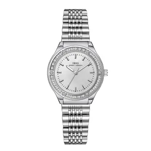 Montre IBSO argentée élégante avec lunette en cristal et bracelet en acier.