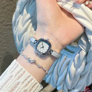 Montre Bracelet Carrée Kimio Élégante pour Femme Cadran de Luxe en Strass Alliage Quartz Montre-Bracelet de Mode Avec Boîte Cadeau