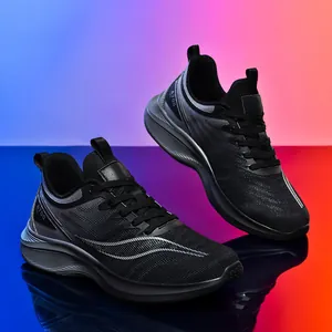 Lichtgewicht ademende gebreide hardloopschoenen voor heren en dames in stijlvol zwart-grijs.