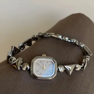 Vintage Irregular Bracelet Watch For Women Luxury Geometric Metal Band Niche Design Quartz Wristwatch Minimalist Elegant Dress Watch