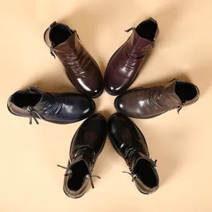 Botas Chelsea retro de cuero para hombre con diseño plisado y cremallera en varios tonos