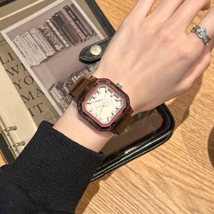 Reloj Jelly Cuadrado de Moda para Mujer Movimiento de Cuarzo Correa de Silicona Impermeable Reloj de Pulsera Minimalista para Estudiantes