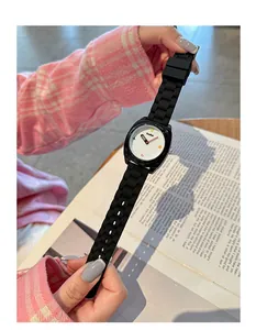Orologio sportivo Gelyu color-blocking per donne e studenti con cinturino in silicone nero