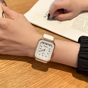 Reloj de cuarzo cuadrado moderno con correa de silicona blanca y calendario mujer