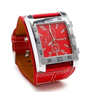 Vista detallada del reloj deportivo WoMage con esfera roja cuadrada y correa roja