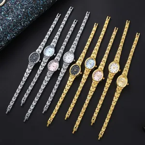 Eleganti orologi da polso con quadrante ovale e cinturini in metallo oro e argento