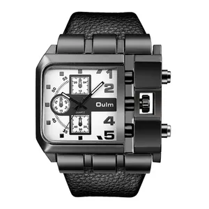 Orologio militare da uomo Oulm con quadrante quadrato e cinturino in pelle nera dettaglio.