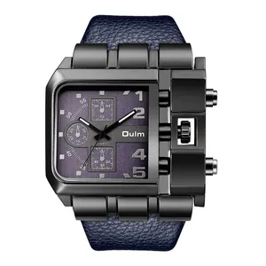 Dettaglio macro orologio quadrato da uomo Oulm con cinturino blu e quadrante viola.