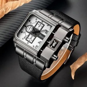 Vista dettagliata dell'orologio militare quadrato oversize con cinturino in pelle.