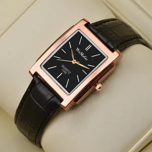 Vista dettagliata dell'orologio da uomo WoMaGe classico rettangolare con cinturino nero