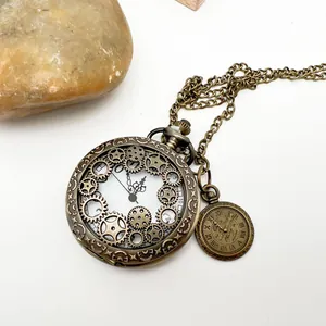 Vintage Steampunk Zahnrad Taschenuhr Bronze Legierung Quarzwerk Lange Kette Kompass Anhänger Römische Ziffern Zifferblatt Geschenk