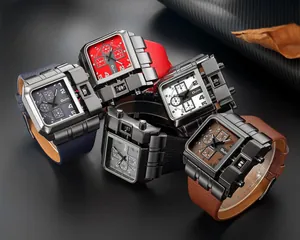 Dettaglio degli orologi militari Oulm oversize con cinturini in pelle colorata di lusso