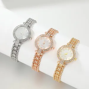 Detailansicht luxuriöser Strass-Quarzuhren für Damen in Gold, Silber und Roségold