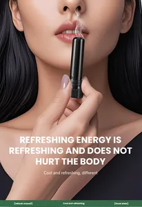 Model gebruikt een zwarte inhalatorstick voor een verfrissend en verkoelend gevoel.