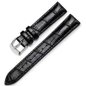 Gros plan sur bracelet de montre en cuir PU noir à motif bambou et boucle argent