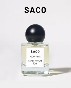 Λεπτομερής άποψη του SACO Aloof Rose Eau de Parfum με κομψό μαύρο σφαιρικό καπάκι