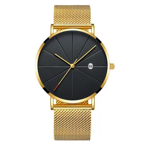 Μινιμαλιστικό ανδρικό ρολόι quartz με χρυσό μπρασελέ mesh, μαύρο καντράν και ημερομηνία