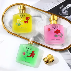 Trio di boccette di profumo in vetro smerigliato da 35 ml con fragranze floreali