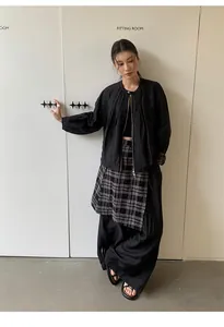 Elegante schwarze Weithose mit hohem Bund für eine locker-minimalistische Silhouette