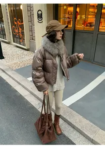 Fashionable street style shot of warm skin-friendly beige yoga leggings for autumn and winter.