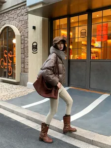 Skin-friendly cream shark skin yoga leggings for women in a winter street style setting