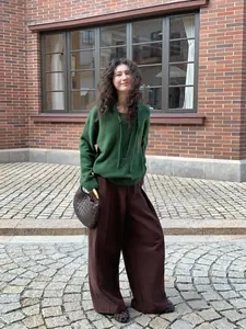 Fashionable dark brown wide-leg floor-length trousers for women autumn winter casual wear