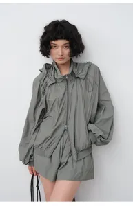 Loose fit women's thin hooded sun protection jacket and shorts set in grey-green