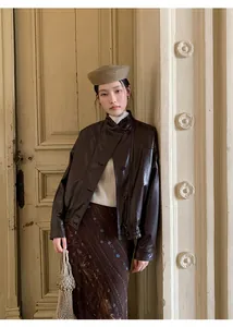 Chaqueta corta de piel sintética marrón vintage para mujer con cierre en diagonal