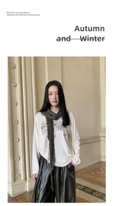 Elegante camiseta de manga larga color crema con bordado y bufanda para la moda de otoño