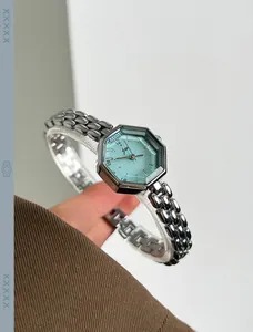 Vintage οκταγωνικό ρολόι quartz για γυναίκες με ασημένιο βραχιόλι και πράσινο καντράν