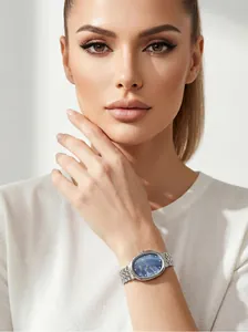 Détail de la montre à quartz GEDI pour femme avec cadran ovale en nacre bleue de luxe
