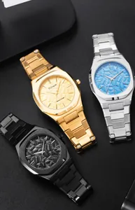 Vue détaillée des montres à quartz BESTWIN avec cadran relief feuille et acier.