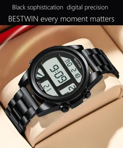 Vue détaillée de la montre de sport numérique noire BESTWIN avec affichage multifonction.