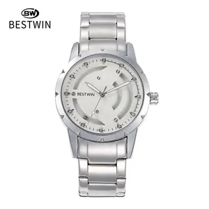 Montre à quartz élégante pour hommes en argent avec cadran rotatif créatif et bracelet métal