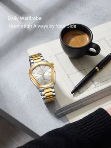 Vue détaillée de la montre BESTWIN pour homme avec accessoires de bureau