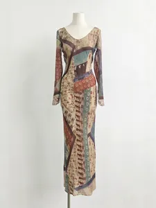 Elegante Franse vintage zijden geprinte maxi-jurk met U-hals en slanke pasvorm voor de zomer