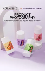 Vista dettagliata del set di 4 stick di cera per capelli Kormesic in un ambiente viola