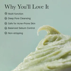Macro della texture di Fresh Green Rice Mochi Cleanser con elenco dei benefici.