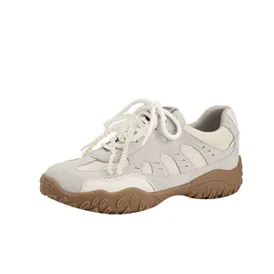 Elegante Leder-Sneaker im Ballett-Stil für Damen mit dekorativen Perlen