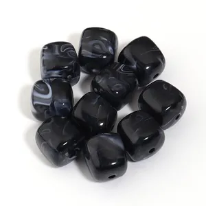 Cuentas cuadradas de acrílico jaspeado en blanco y negro para pulseras de bricolaje