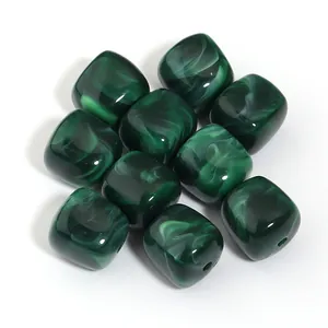 Cuentas cuadradas de acrílico marmoleado verde oscuro para hacer joyas DIY a mano