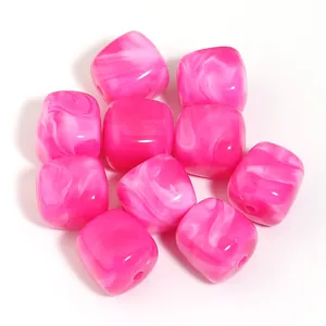 Cuentas cuadradas de acrílico brillante veteado rosa y blanco para cadenas de móvil