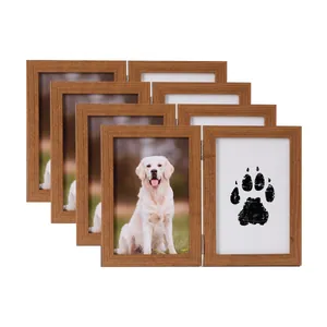 Cornici per foto in legno pieghevoli con foto di cane e stampa di impronta di zampa