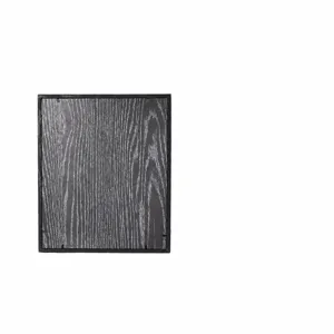 Vista posteriore della cornice shadow box DIY con fibbie metalliche e trama legno