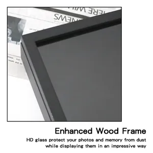 Vista detallada de un marco de madera negra con vidrio HD para caja expositora 3D.