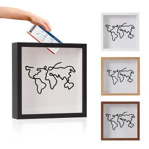 Cadre vitrine carte du monde pour rangement de billets de voyage et de concert