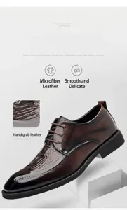 Dettaglio di scarpa derby brogue marrone con texture in pelle a coccodrillo goffrata.