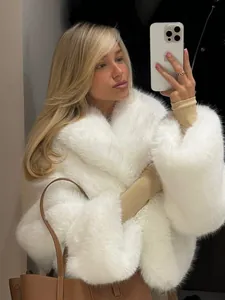 Women's Elegant Faux Fur Coat Winter Warm Fluffy Shawl Collar Solid Color Short Jacket Top With Pockets For Party Daily Wearing